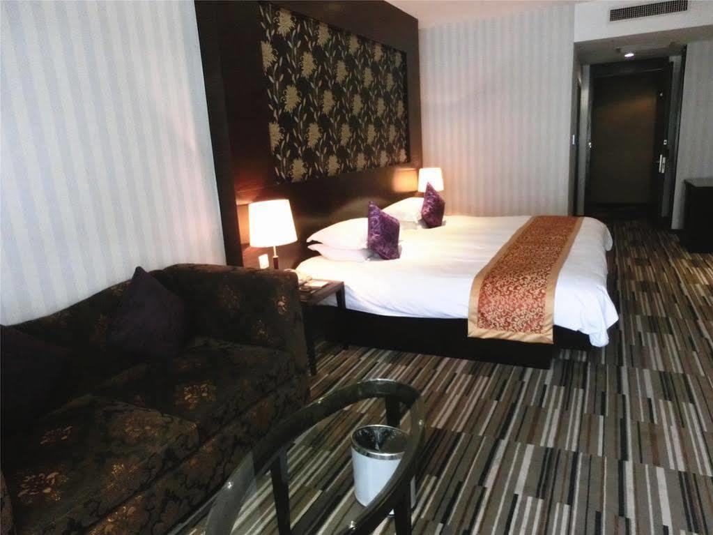 Shanghai Baron Business Bund Hotel エクステリア 写真